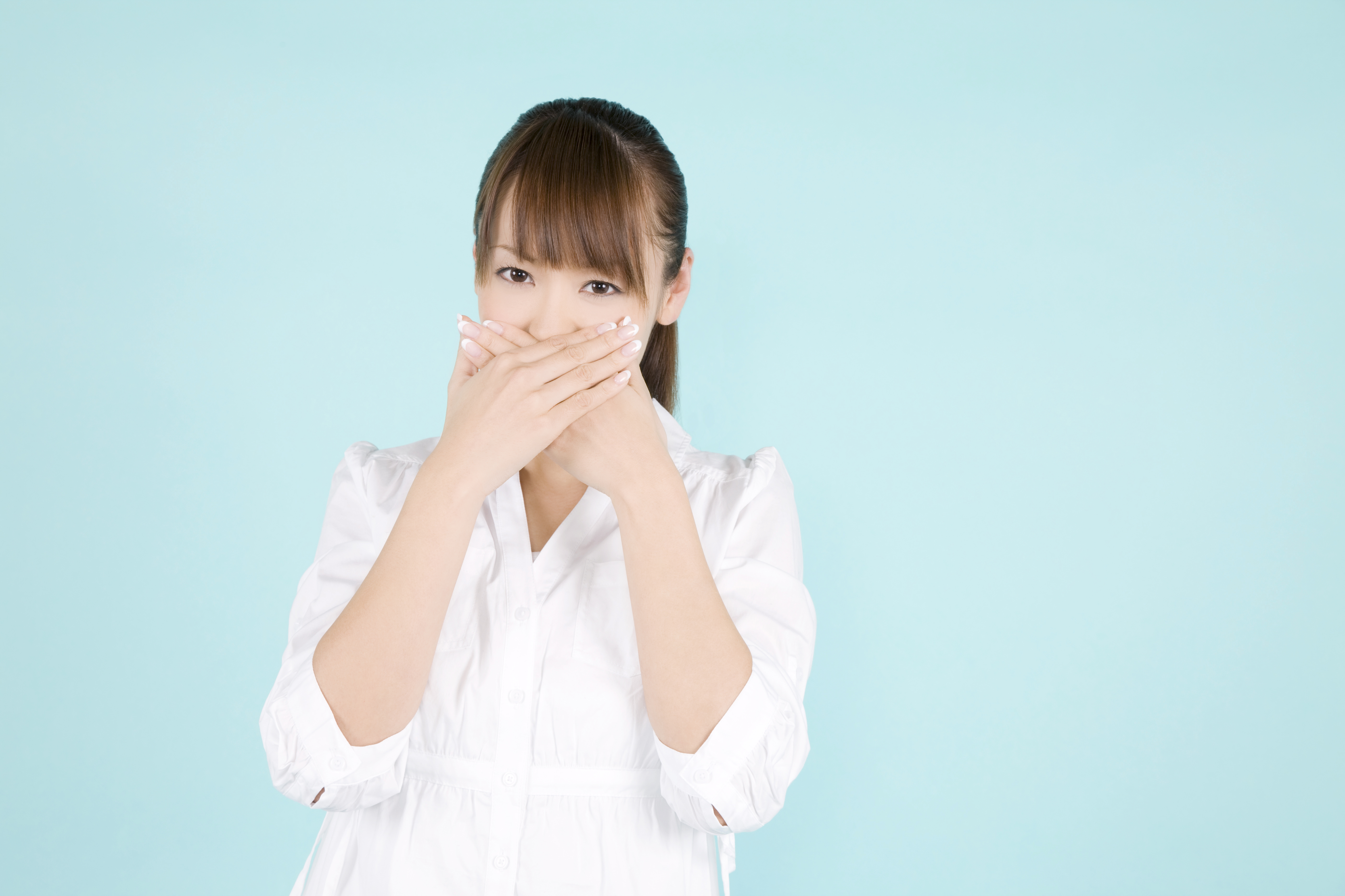マスク着用時のにおいの原因は口臭？マスク生活で口臭が気になる方へ！口臭の原因と予防・対策方法